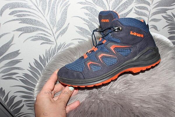 Lowa ботінки 19.8 см устілка